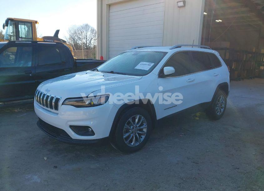 Photo 2 of 2019 Jeep Cherokee LATITUDE PLUS FWD (VIN 1C4PJLLB7KD178350)