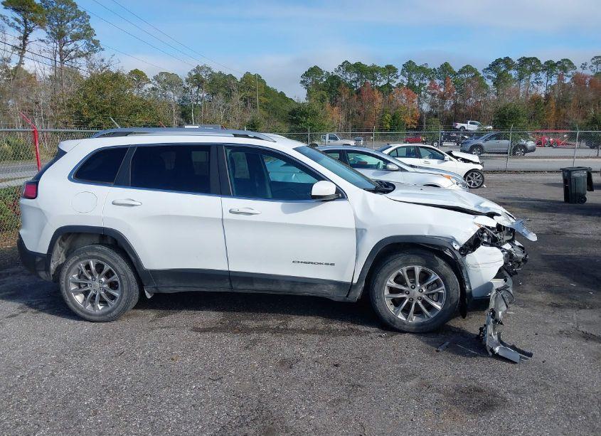 Photo 13 of 2019 Jeep Cherokee LATITUDE PLUS FWD (VIN 1C4PJLLB7KD248445)