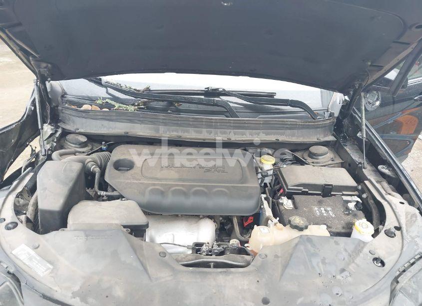 Photo 10 of 2020 Jeep Cherokee LATITUDE PLUS FWD (VIN 1C4PJLLB7LD541635)