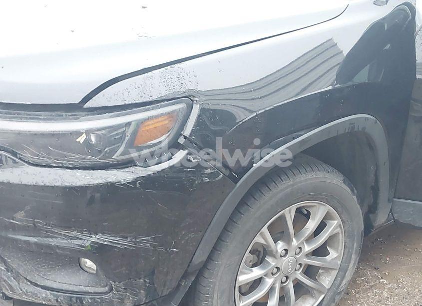 Photo 6 of 2020 Jeep Cherokee LATITUDE PLUS FWD (VIN 1C4PJLLB7LD541635)