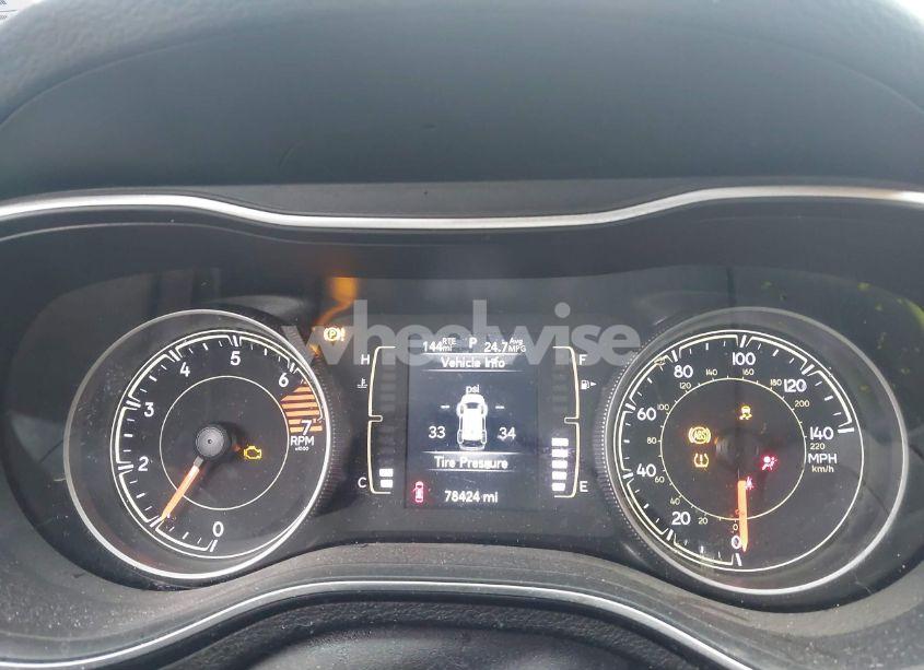 Photo 7 of 2020 Jeep Cherokee LATITUDE PLUS FWD (VIN 1C4PJLLB7LD541635)