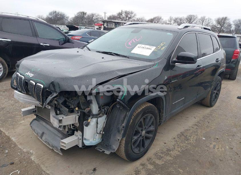 Photo 2 of 2020 Jeep Cherokee LATITUDE PLUS FWD (VIN 1C4PJLLB7LD637670)