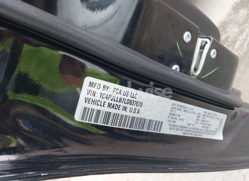 Photo 9 of 2020 Jeep Cherokee LATITUDE PLUS FWD (VIN 1C4PJLLB7LD637670)