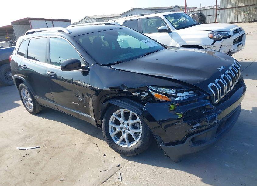 2018 Jeep Cherokee LATITUDE PLUS FWD (VIN 1C4PJLLB8JD510794) main photo