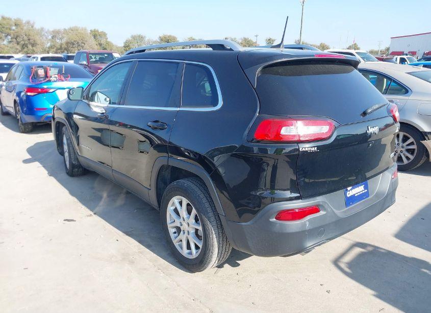 Photo 3 of 2018 Jeep Cherokee LATITUDE PLUS FWD (VIN 1C4PJLLB8JD510794)