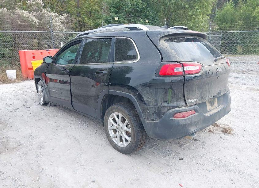 Photo 3 of 2018 Jeep Cherokee LATITUDE PLUS FWD (VIN 1C4PJLLB8JD518524)