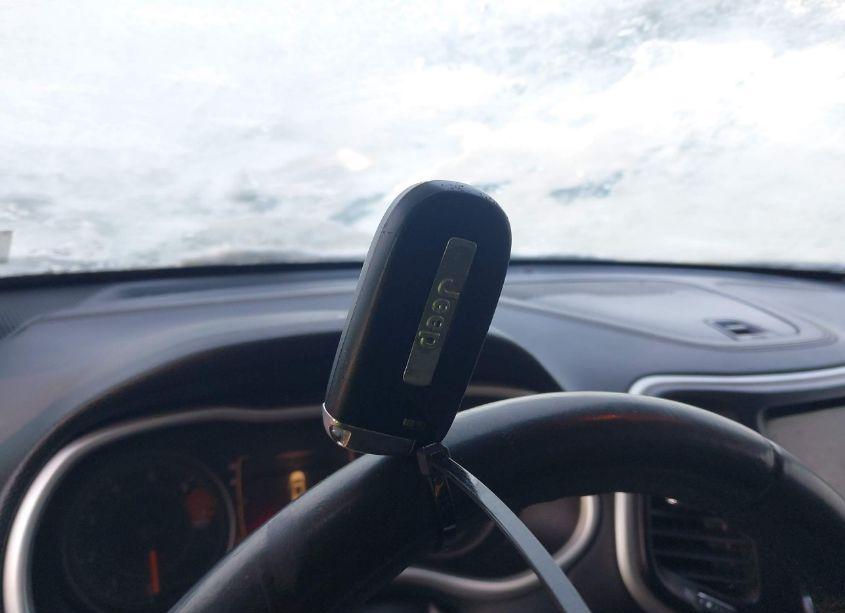 Photo 11 of 2018 Jeep Cherokee LATITUDE PLUS FWD (VIN 1C4PJLLB8JD553726)