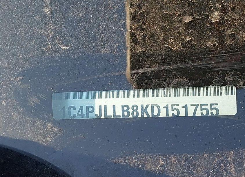 Photo 18 of 2019 Jeep Cherokee LATITUDE PLUS FWD (VIN 1C4PJLLB8KD151755)