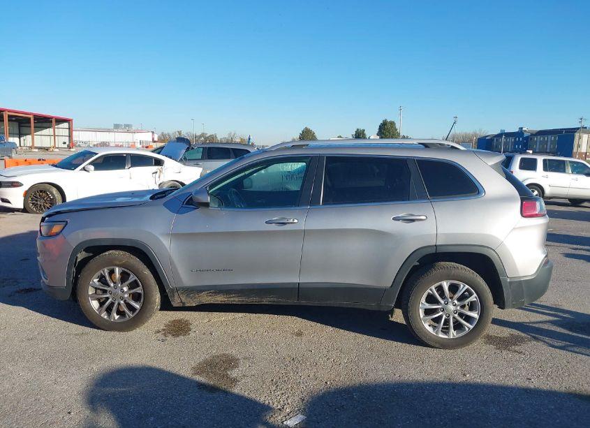 Photo 14 of 2019 Jeep Cherokee LATITUDE PLUS FWD (VIN 1C4PJLLB8KD201988)
