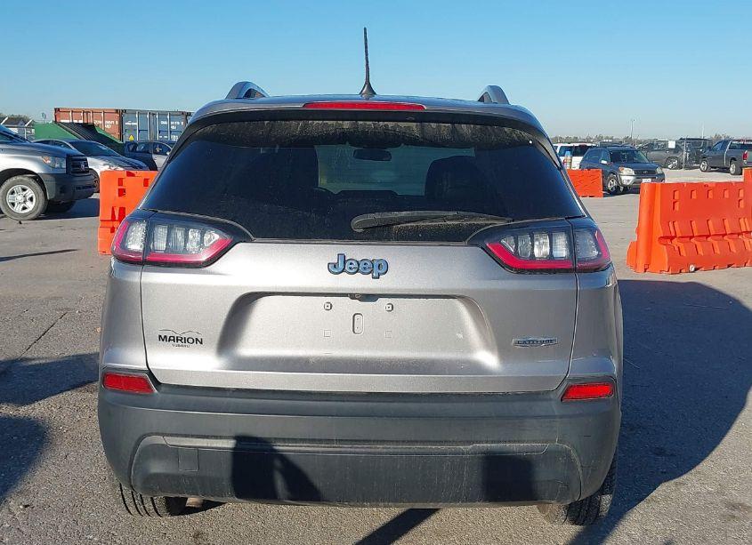 Photo 16 of 2019 Jeep Cherokee LATITUDE PLUS FWD (VIN 1C4PJLLB8KD201988)