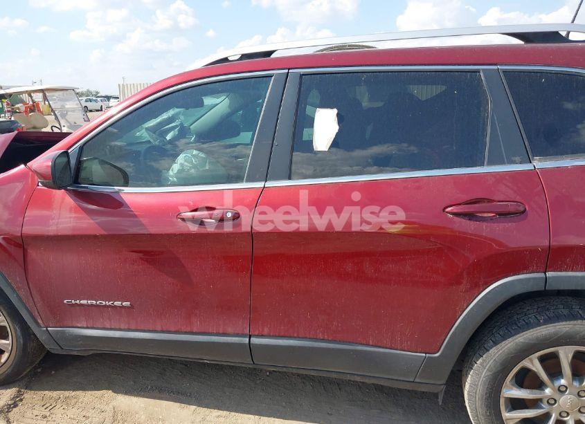 Photo 14 of 2019 Jeep Cherokee LATITUDE PLUS FWD (VIN 1C4PJLLB8KD205121)