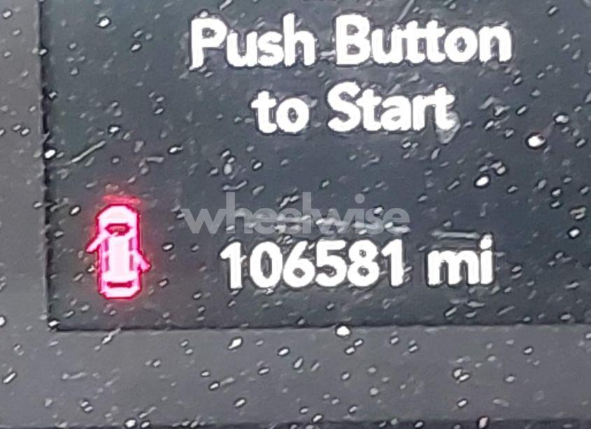 Photo 15 of 2019 Jeep Cherokee LATITUDE PLUS FWD (VIN 1C4PJLLB8KD205121)