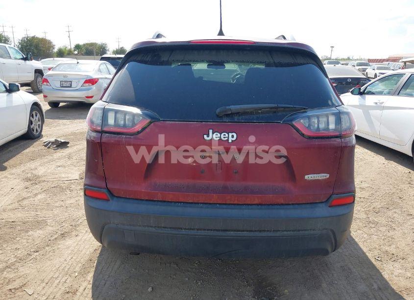 Photo 16 of 2019 Jeep Cherokee LATITUDE PLUS FWD (VIN 1C4PJLLB8KD205121)