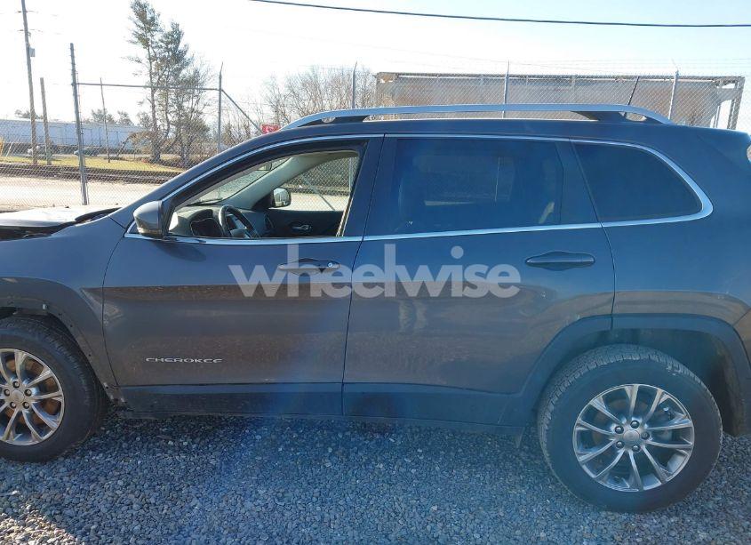 Photo 14 of 2019 Jeep Cherokee LATITUDE PLUS FWD (VIN 1C4PJLLB8KD405819)