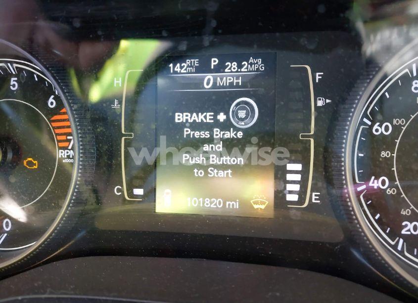 Photo 15 of 2019 Jeep Cherokee LATITUDE PLUS FWD (VIN 1C4PJLLB8KD405819)