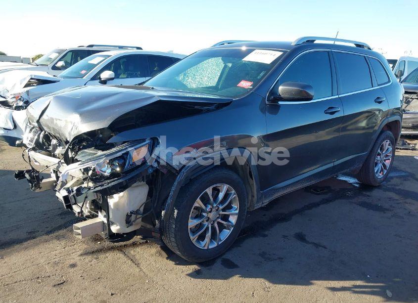 Photo 2 of 2020 Jeep Cherokee LATITUDE PLUS FWD (VIN 1C4PJLLB8LD535701)