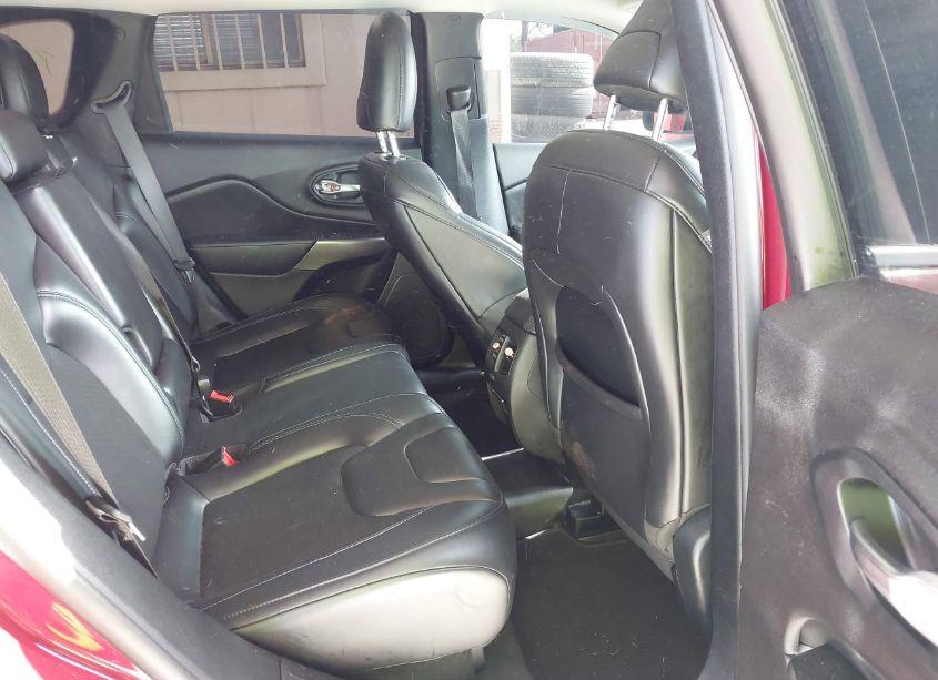 Photo 8 of 2020 Jeep Cherokee LATITUDE PLUS FWD (VIN 1C4PJLLB8LD548139)