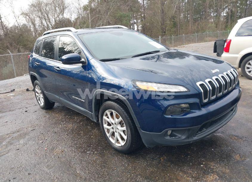 2018 Jeep Cherokee LATITUDE PLUS FWD (VIN 1C4PJLLB9JD520010) main photo