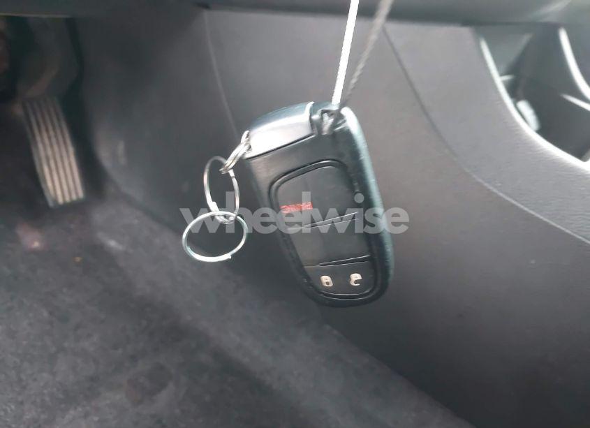 Photo 11 of 2018 Jeep Cherokee LATITUDE PLUS FWD (VIN 1C4PJLLB9JD520010)