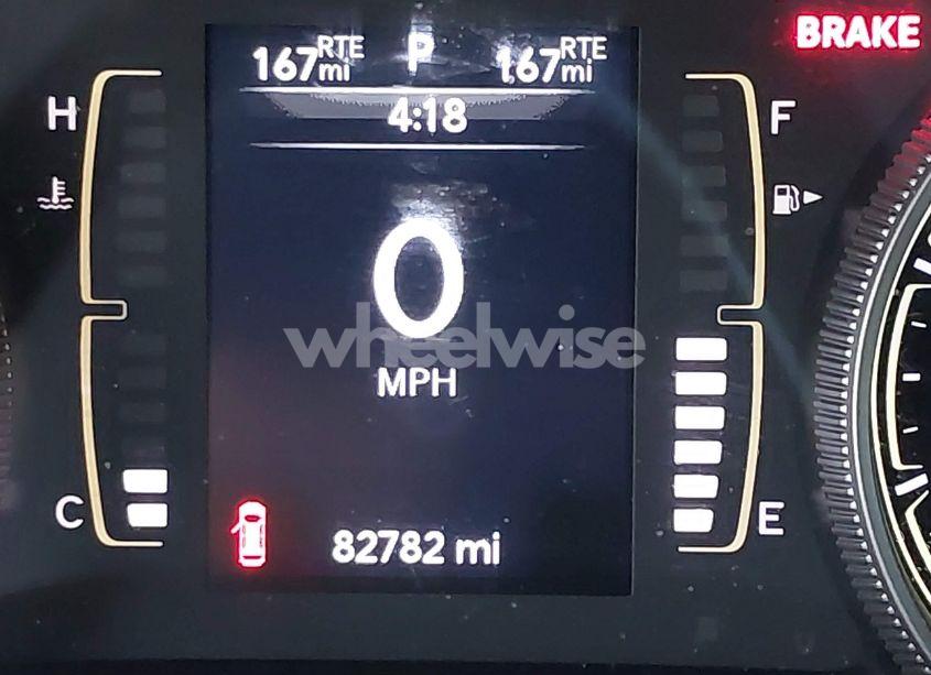 Photo 16 of 2019 Jeep Cherokee LATITUDE PLUS FWD (VIN 1C4PJLLB9KD130266)