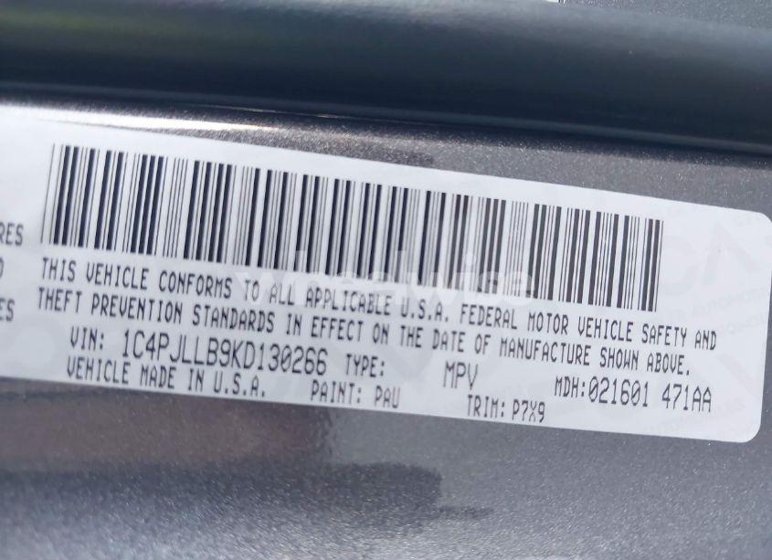 Photo 9 of 2019 Jeep Cherokee LATITUDE PLUS FWD (VIN 1C4PJLLB9KD130266)