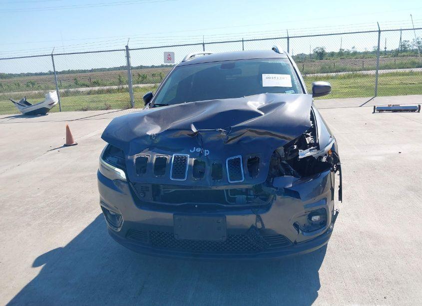 Photo 12 of 2019 Jeep Cherokee LATITUDE PLUS FWD (VIN 1C4PJLLB9KD215737)