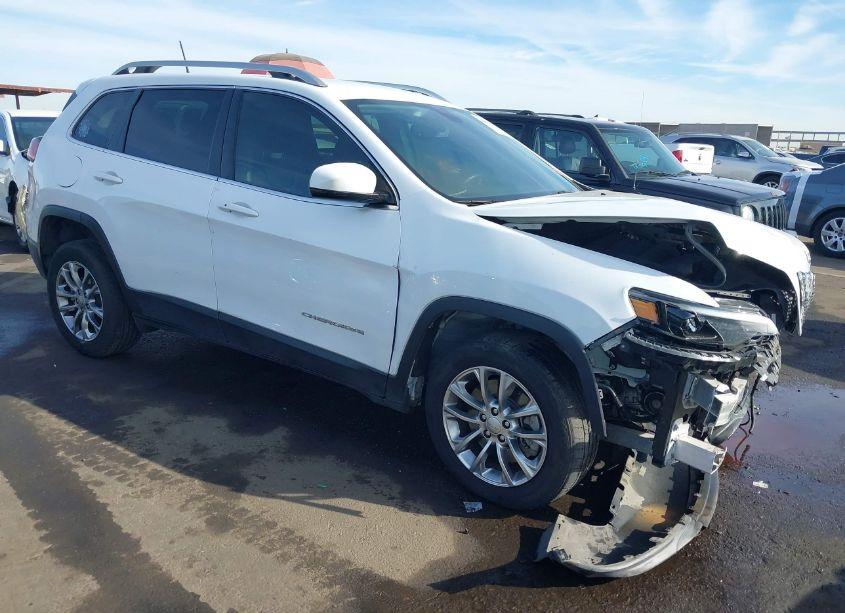 2019 Jeep Cherokee LATITUDE PLUS FWD (VIN 1C4PJLLB9KD225863) main photo