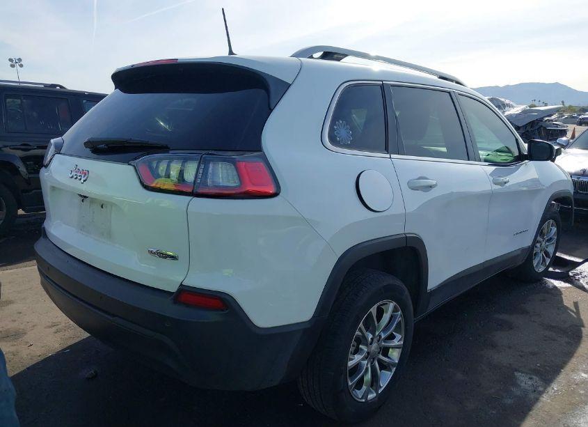 Photo 4 of 2019 Jeep Cherokee LATITUDE PLUS FWD (VIN 1C4PJLLB9KD225863)