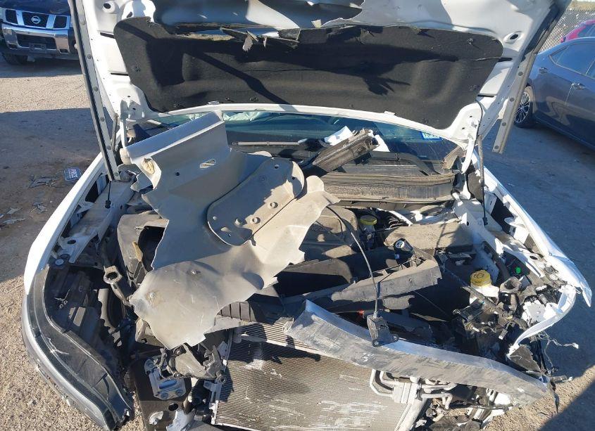 Photo 10 of 2019 Jeep Cherokee LATITUDE PLUS FWD (VIN 1C4PJLLB9KD312873)