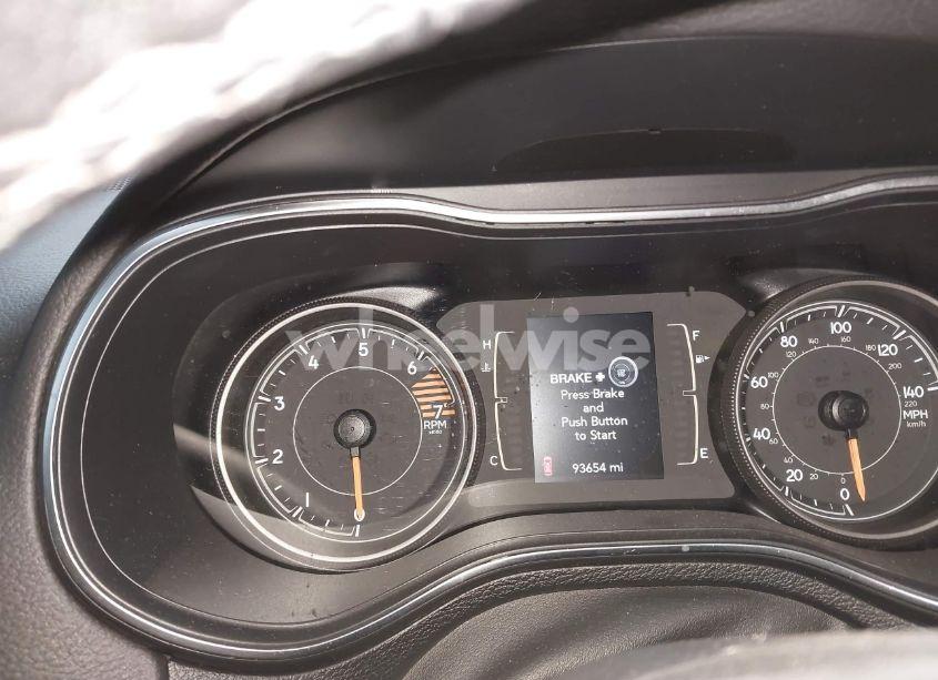 Photo 7 of 2020 Jeep Cherokee LATITUDE PLUS FWD (VIN 1C4PJLLB9LD514713)