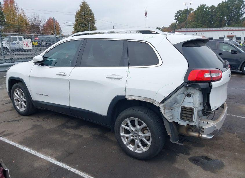Photo 15 of 2018 Jeep Cherokee LATITUDE PLUS FWD (VIN 1C4PJLLBXJD510313)