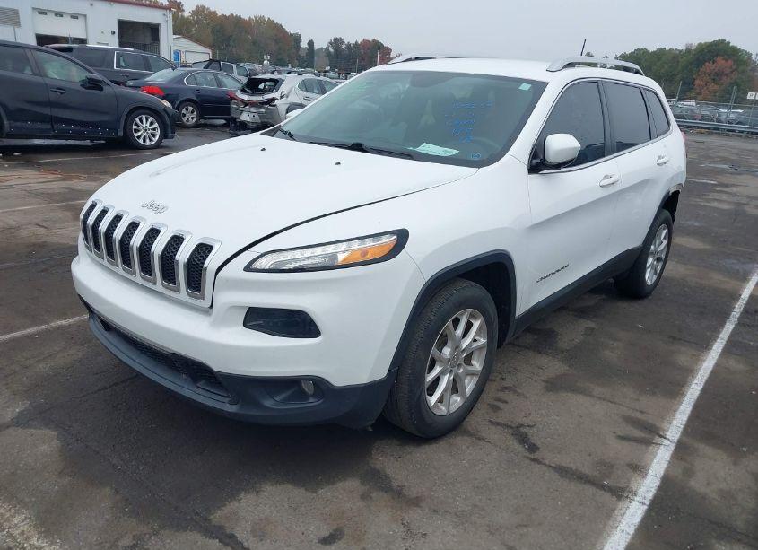Photo 2 of 2018 Jeep Cherokee LATITUDE PLUS FWD (VIN 1C4PJLLBXJD510313)