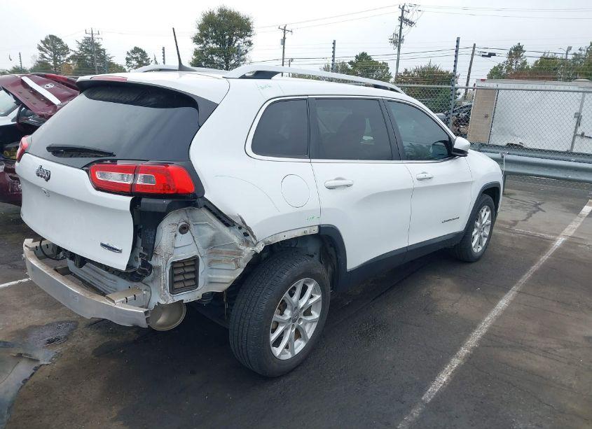 Photo 4 of 2018 Jeep Cherokee LATITUDE PLUS FWD (VIN 1C4PJLLBXJD510313)