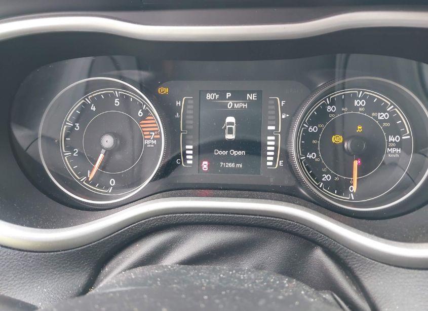 Photo 7 of 2018 Jeep Cherokee LATITUDE PLUS FWD (VIN 1C4PJLLBXJD510313)