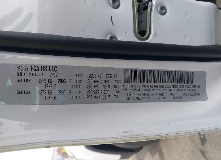 Photo 9 of 2018 Jeep Cherokee LATITUDE PLUS FWD (VIN 1C4PJLLBXJD510313)