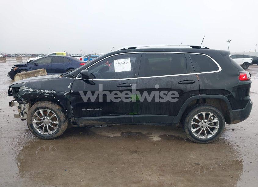 Photo 15 of 2019 Jeep Cherokee LATITUDE PLUS FWD (VIN 1C4PJLLBXKD176074)