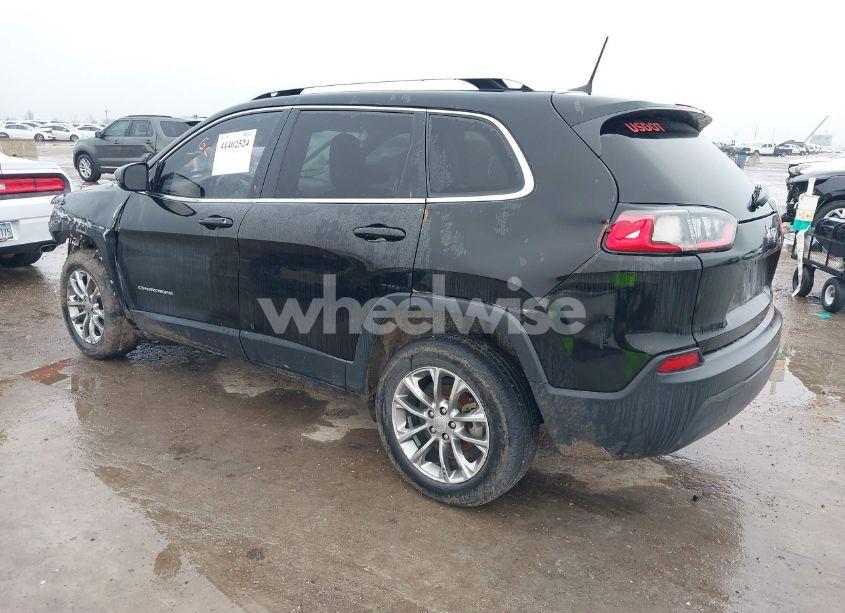 Photo 3 of 2019 Jeep Cherokee LATITUDE PLUS FWD (VIN 1C4PJLLBXKD176074)