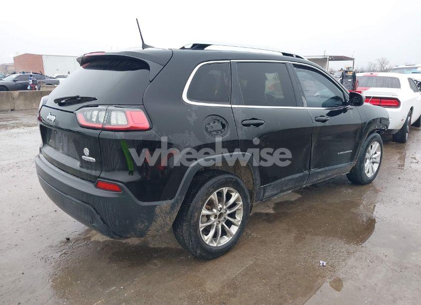 Photo 4 of 2019 Jeep Cherokee LATITUDE PLUS FWD (VIN 1C4PJLLBXKD176074)