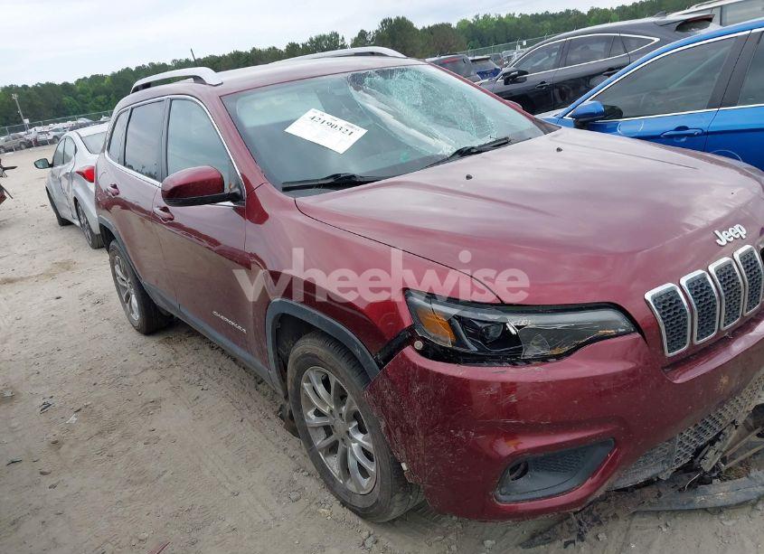 2019 Jeep Cherokee LATITUDE PLUS FWD (VIN 1C4PJLLBXKD290219) main photo