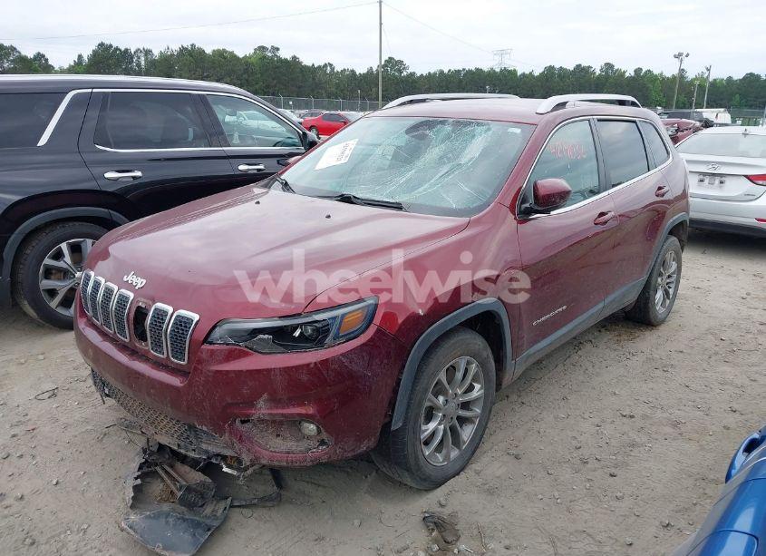 Photo 2 of 2019 Jeep Cherokee LATITUDE PLUS FWD (VIN 1C4PJLLBXKD290219)