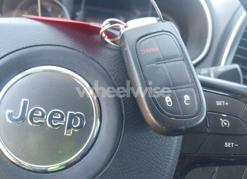 Photo 10 of 2019 Jeep Cherokee ALTITUDE FWD (VIN 1C4PJLLBXKD339435)