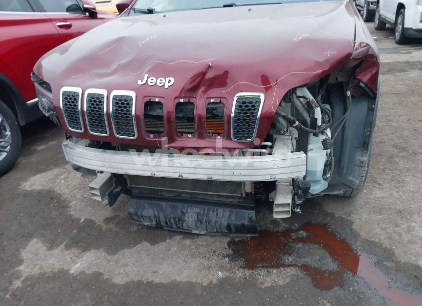 Photo 6 of 2019 Jeep Cherokee LATITUDE PLUS FWD (VIN 1C4PJLLBXKD420578)