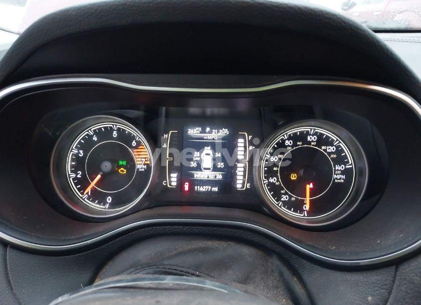 Photo 7 of 2019 Jeep Cherokee LATITUDE PLUS FWD (VIN 1C4PJLLBXKD420578)