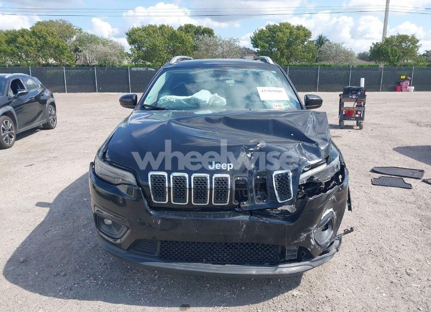 Photo 12 of 2019 Jeep Cherokee LATITUDE PLUS FWD (VIN 1C4PJLLN1KD171534)