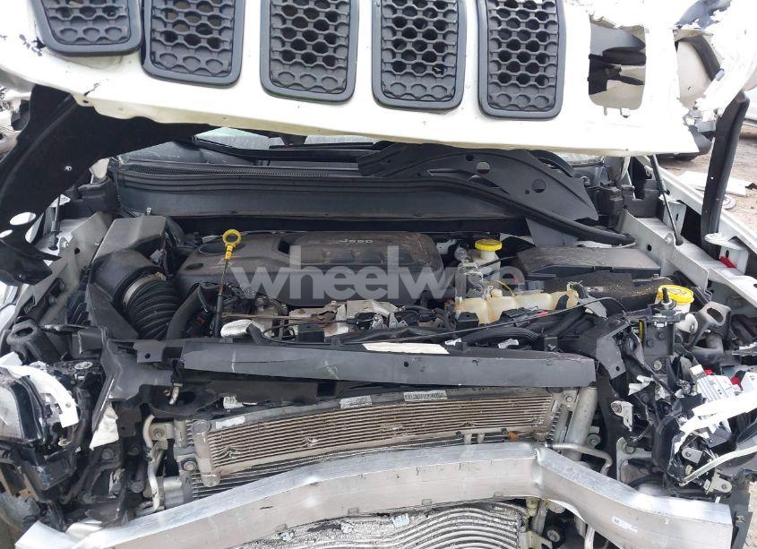 Photo 10 of 2019 Jeep Cherokee ALTITUDE FWD (VIN 1C4PJLLN4KD326237)