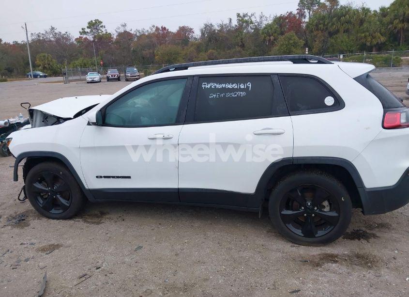 Photo 15 of 2019 Jeep Cherokee ALTITUDE FWD (VIN 1C4PJLLN4KD326237)