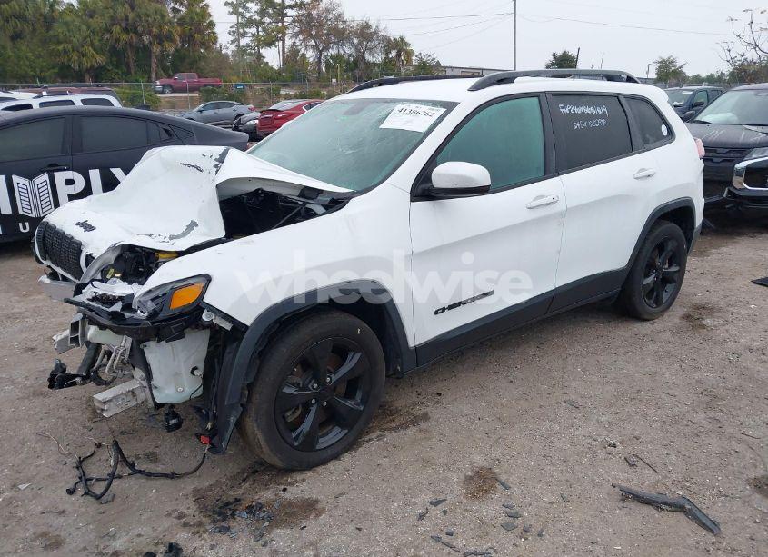 Photo 2 of 2019 Jeep Cherokee ALTITUDE FWD (VIN 1C4PJLLN4KD326237)