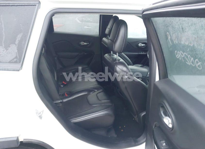 Photo 8 of 2019 Jeep Cherokee ALTITUDE FWD (VIN 1C4PJLLN4KD326237)