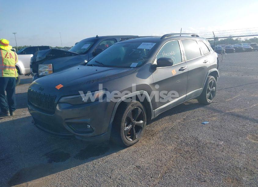 Photo 2 of 2019 Jeep Cherokee ALTITUDE FWD (VIN 1C4PJLLN9KD303312)