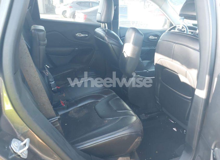 Photo 8 of 2019 Jeep Cherokee ALTITUDE FWD (VIN 1C4PJLLN9KD303312)